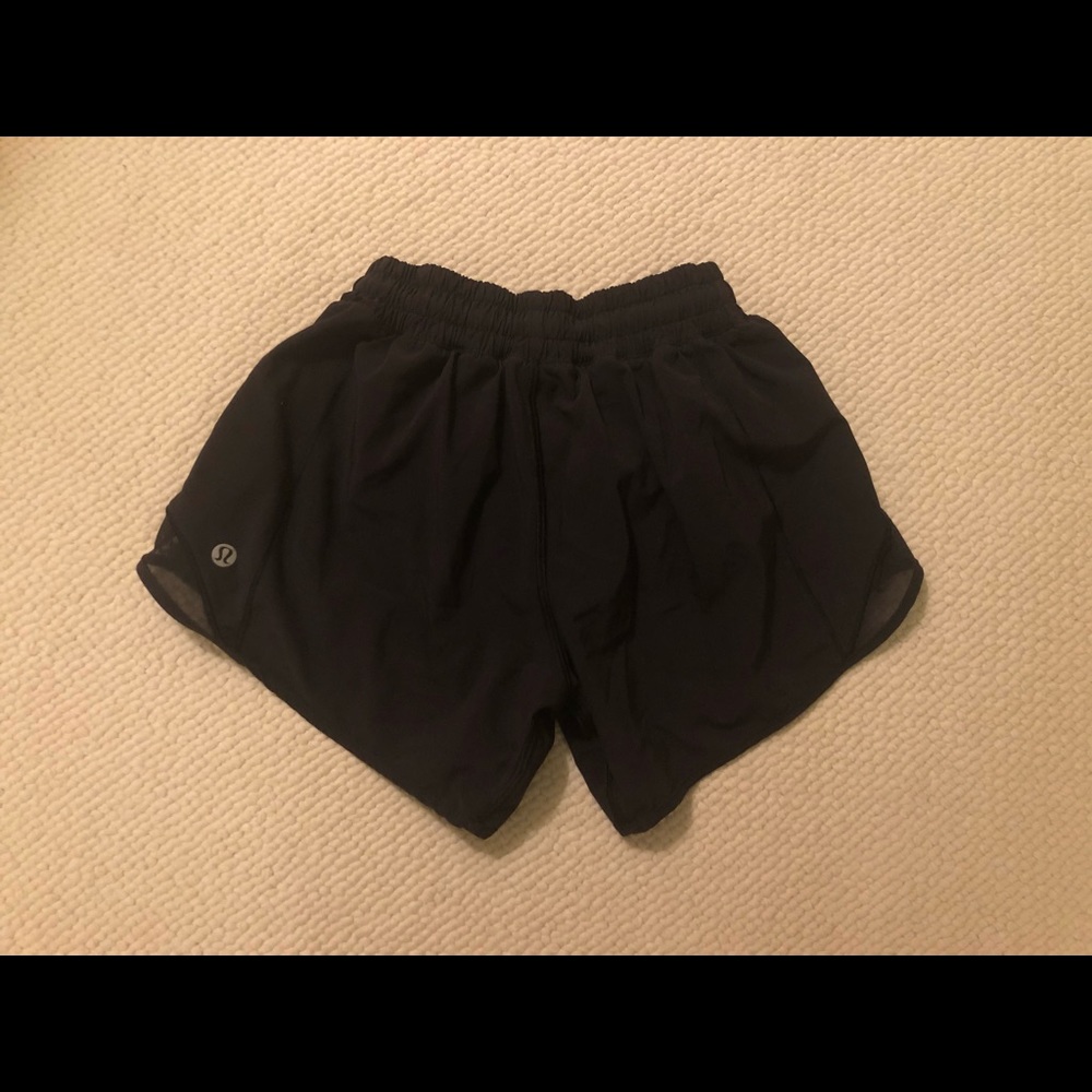 Lululemon Hotty Hot shorts